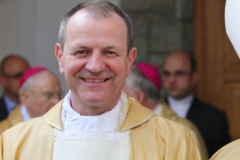 W niedzielę 5 XI uroczyste nałożenie paliusza abp. Tadeuszowi Wojdzie