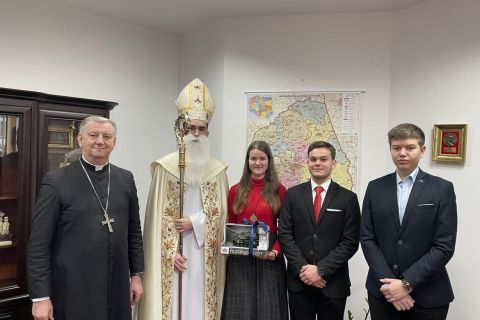 Świąteczne życzenia od Ruch Światło-Życie dla Arcybiskupa Józefa
